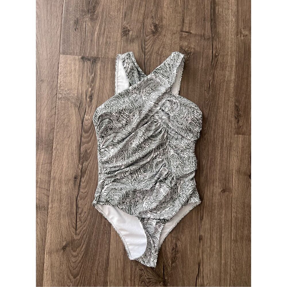 Unbranded Womens Swimsuit S Ruched 1 Piece Olive & White Geometric Leaf size XS